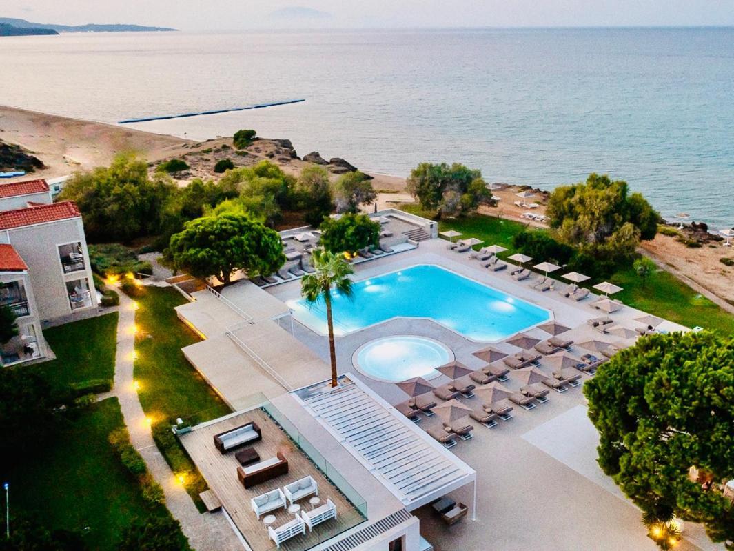 The Bay Hotel & Suites Vasilikí Esterno foto