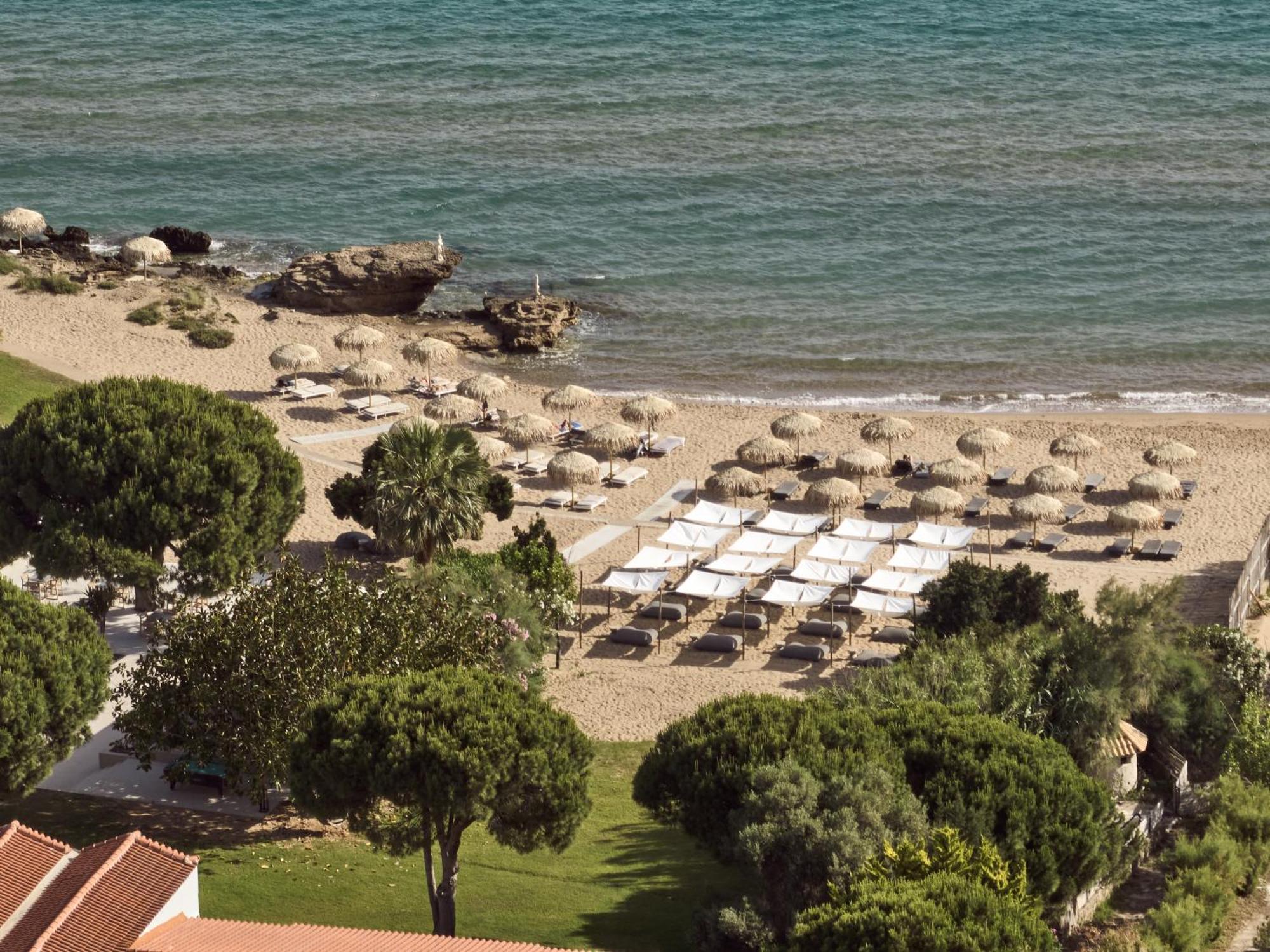 The Bay Hotel & Suites Vasilikí Esterno foto