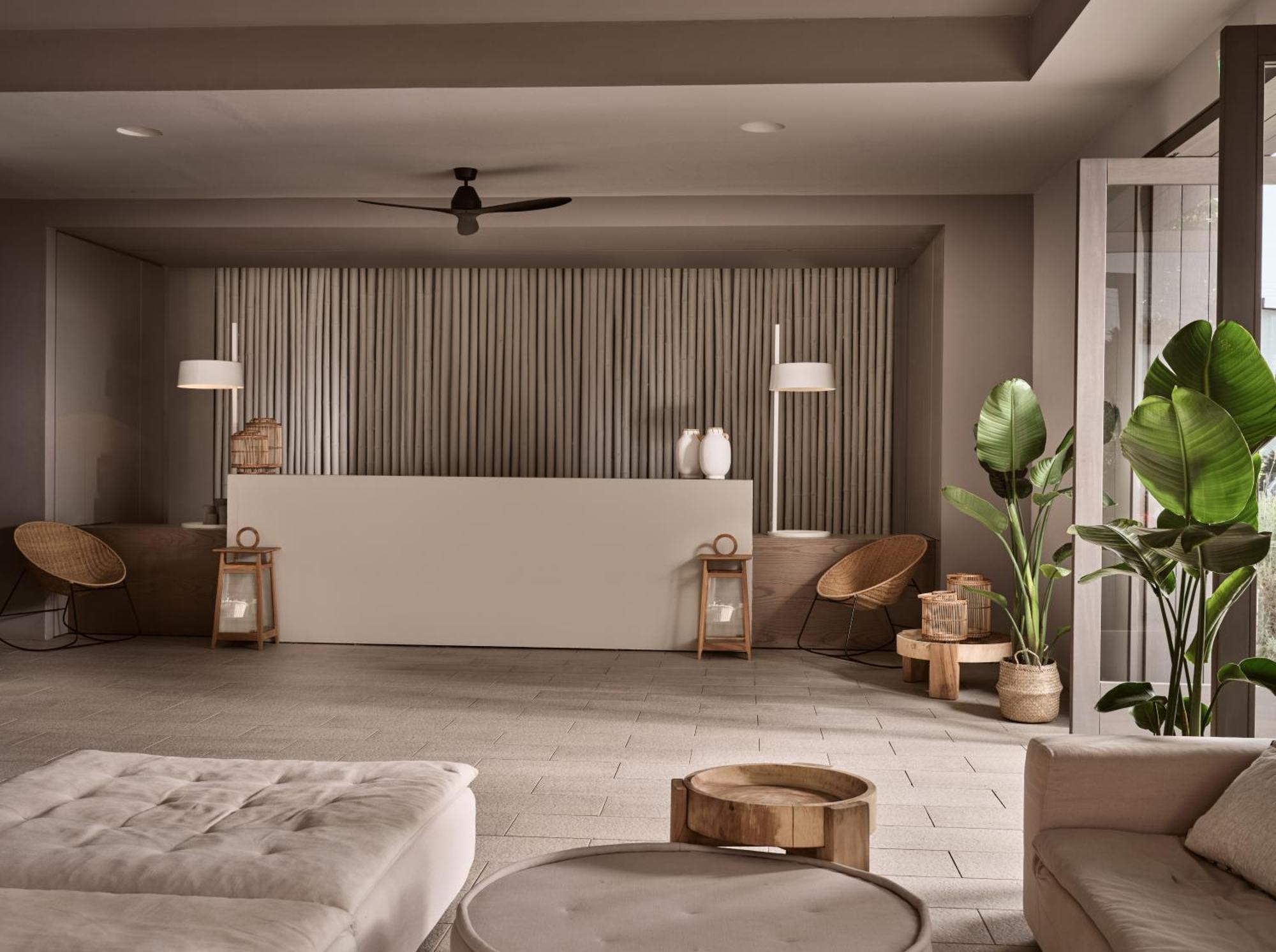The Bay Hotel & Suites Vasilikí Esterno foto