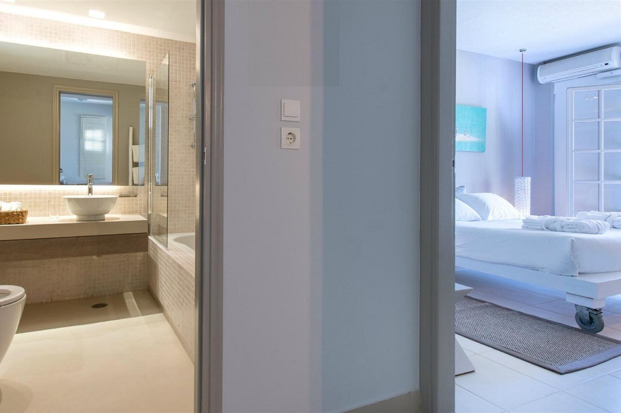 The Bay Hotel & Suites Vasilikí Esterno foto